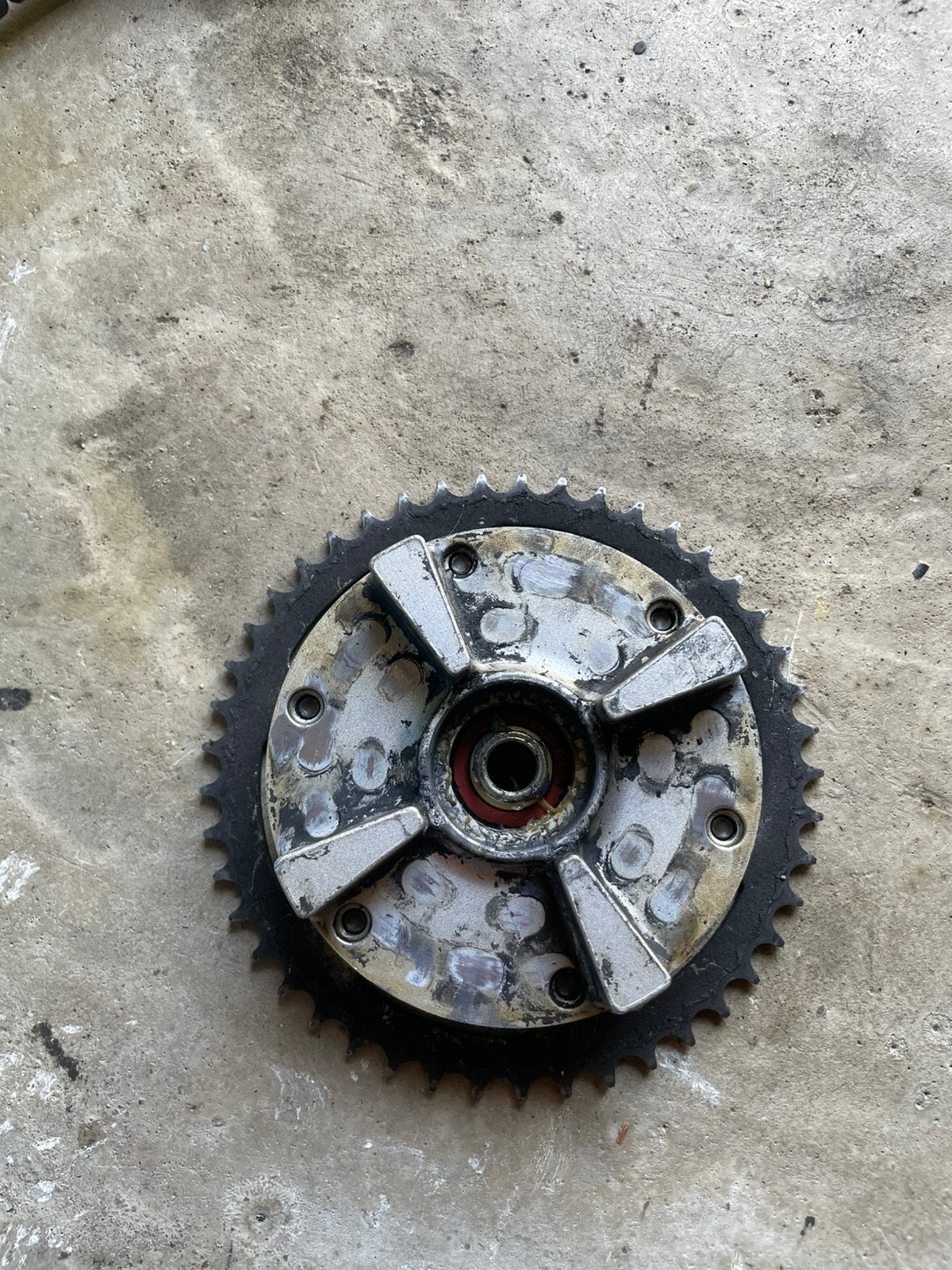 Yamaha xt660x achterwiel vertanding aandrijving, Ophalen