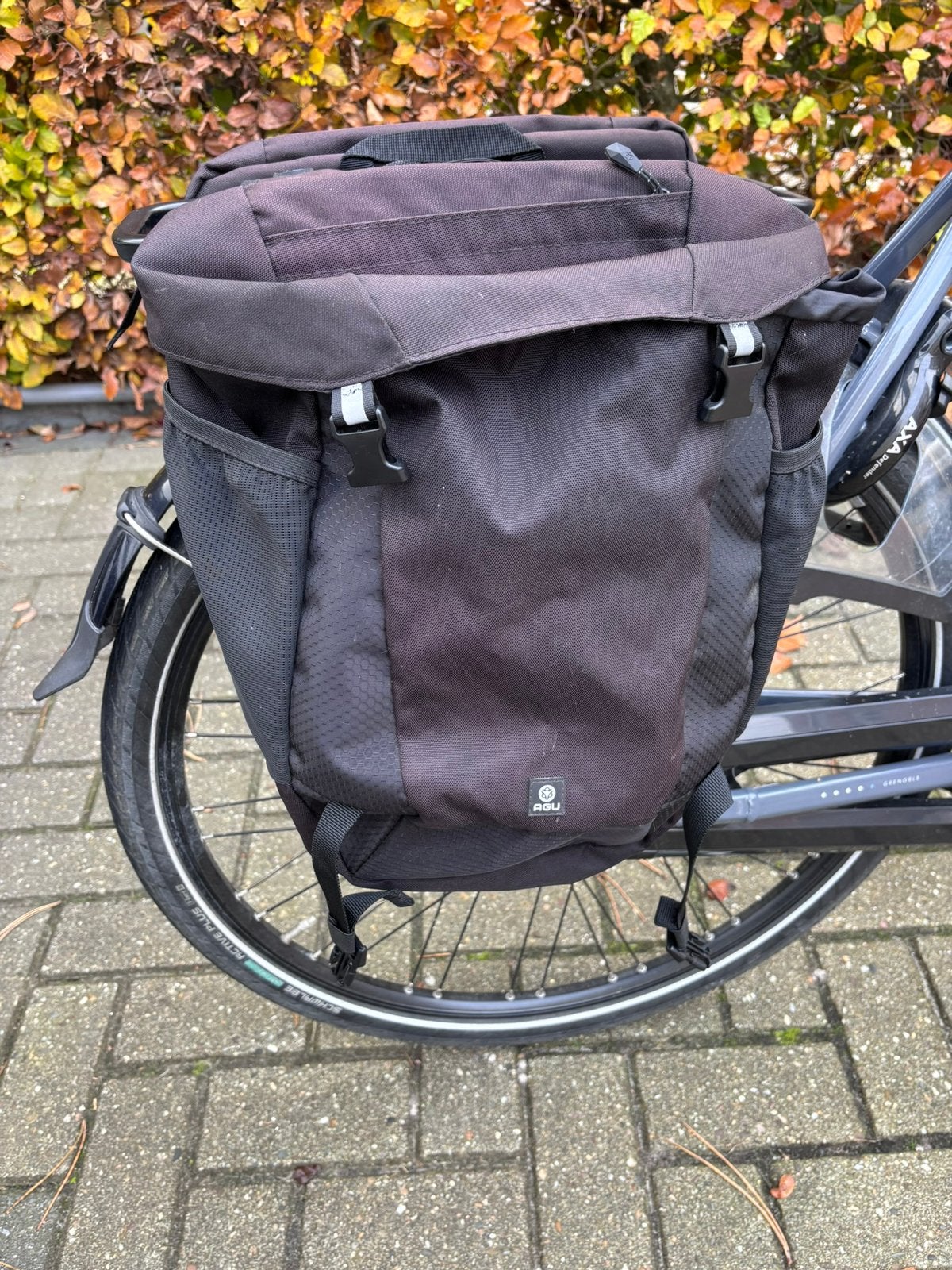 Agu dubbele fietstas - MIK systeem - Zo goed als nieuw, Fietsen en Brommers, Fietsaccessoires | Fietstassen, Ophalen, Zo goed als nieuw