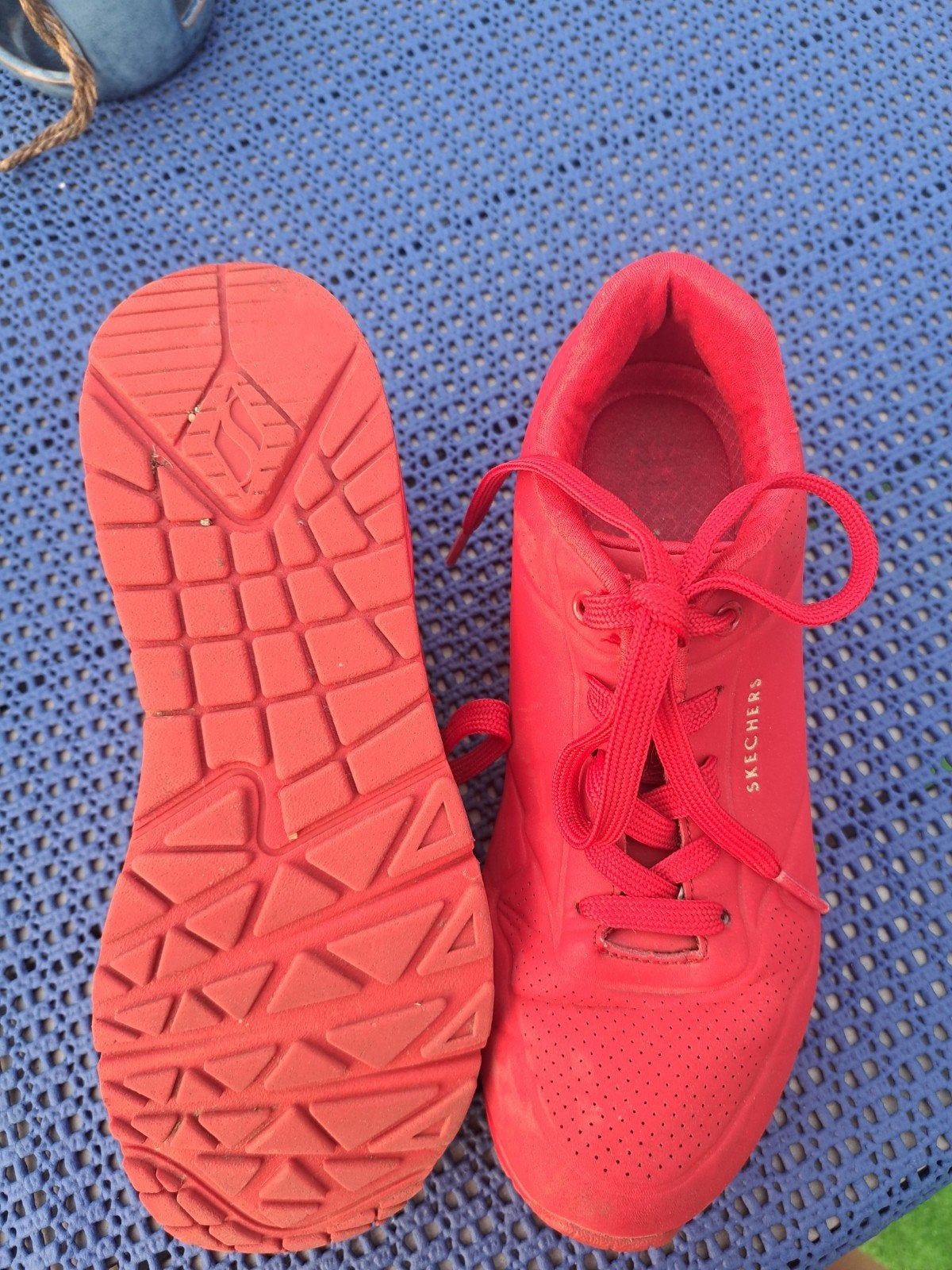 Skechers rode sneakers, maat 37, Skechers, Ophalen of Verzenden, Sneakers of Gympen, Gedragen
