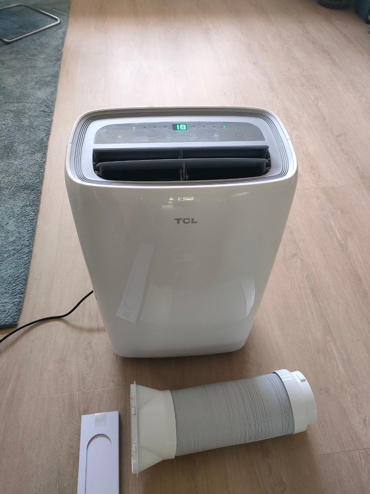 TCL Mobiele Airco TAC-07CPB/HA - Koelen en Ontvochtigen, Ophalen, Minder dan 60 m³, Timer, 3 snelheden of meer