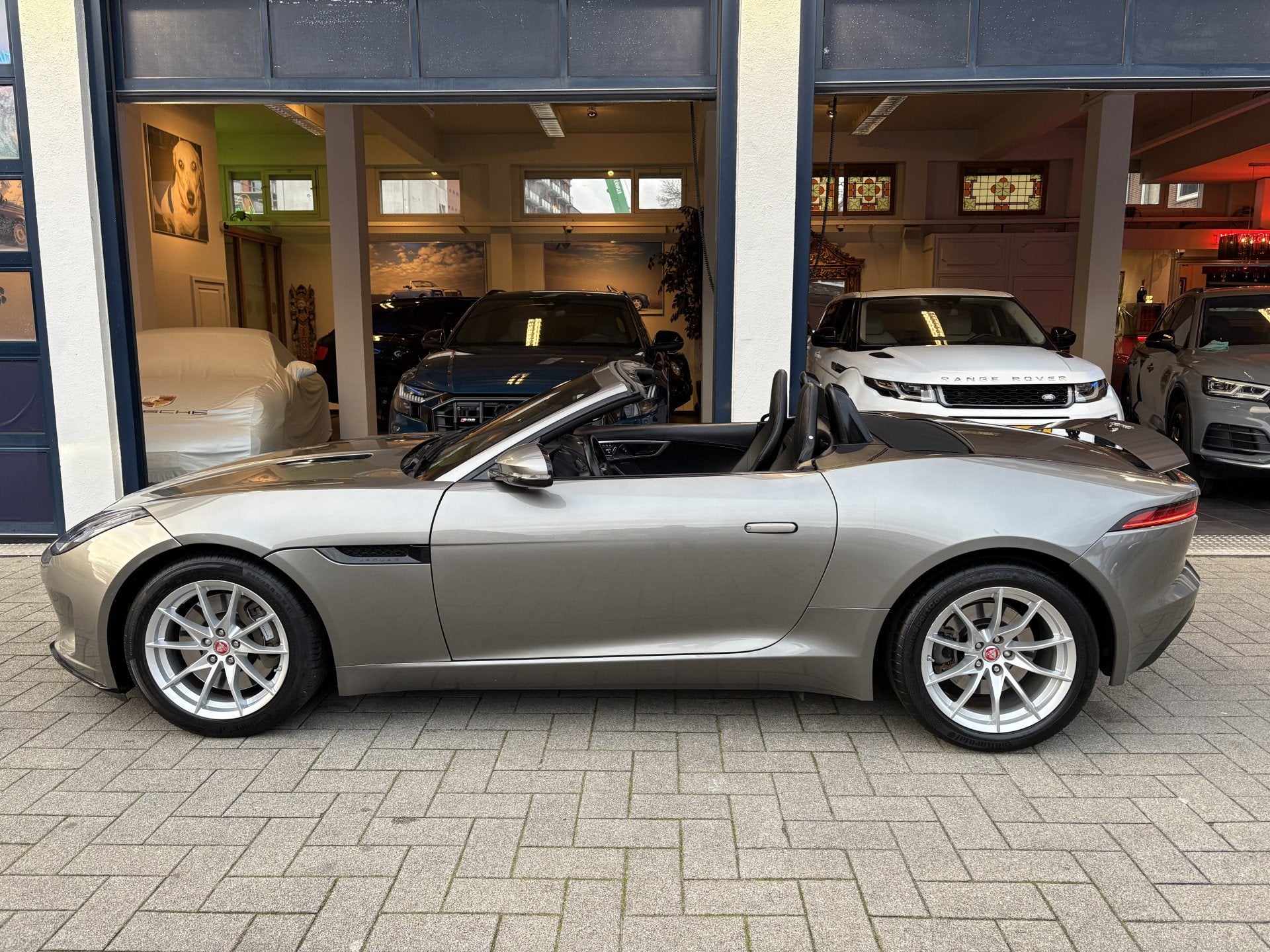 Jaguar F-Type 2.0T R-Dynamic NL AUTO/DEALER O.H (bj 2017), Auto's, Automaat, Achterwielaandrijving, Euro 6, 4 cilinders