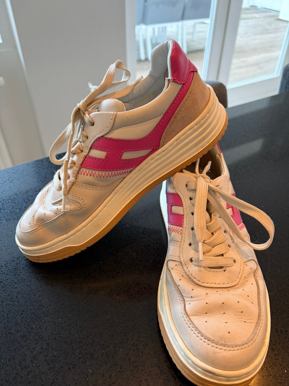 Hogan gymp, sneaker, roze, maat 38, stoer, Ophalen of Verzenden, Sneakers of Gympen, Roze, Gedragen