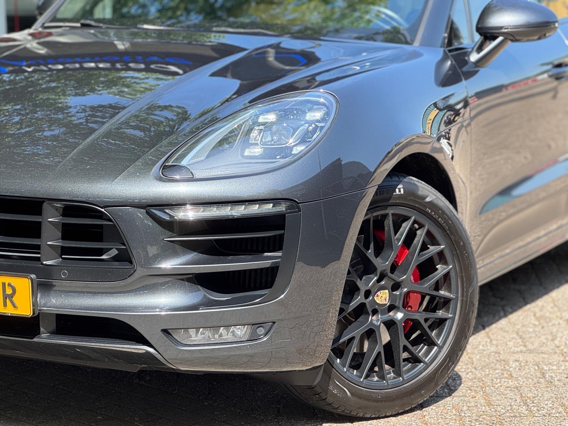 Foto 11 van Porsche Macan 3.0 GTS Burmester ACC Pano Cognac L Chrono Vol
