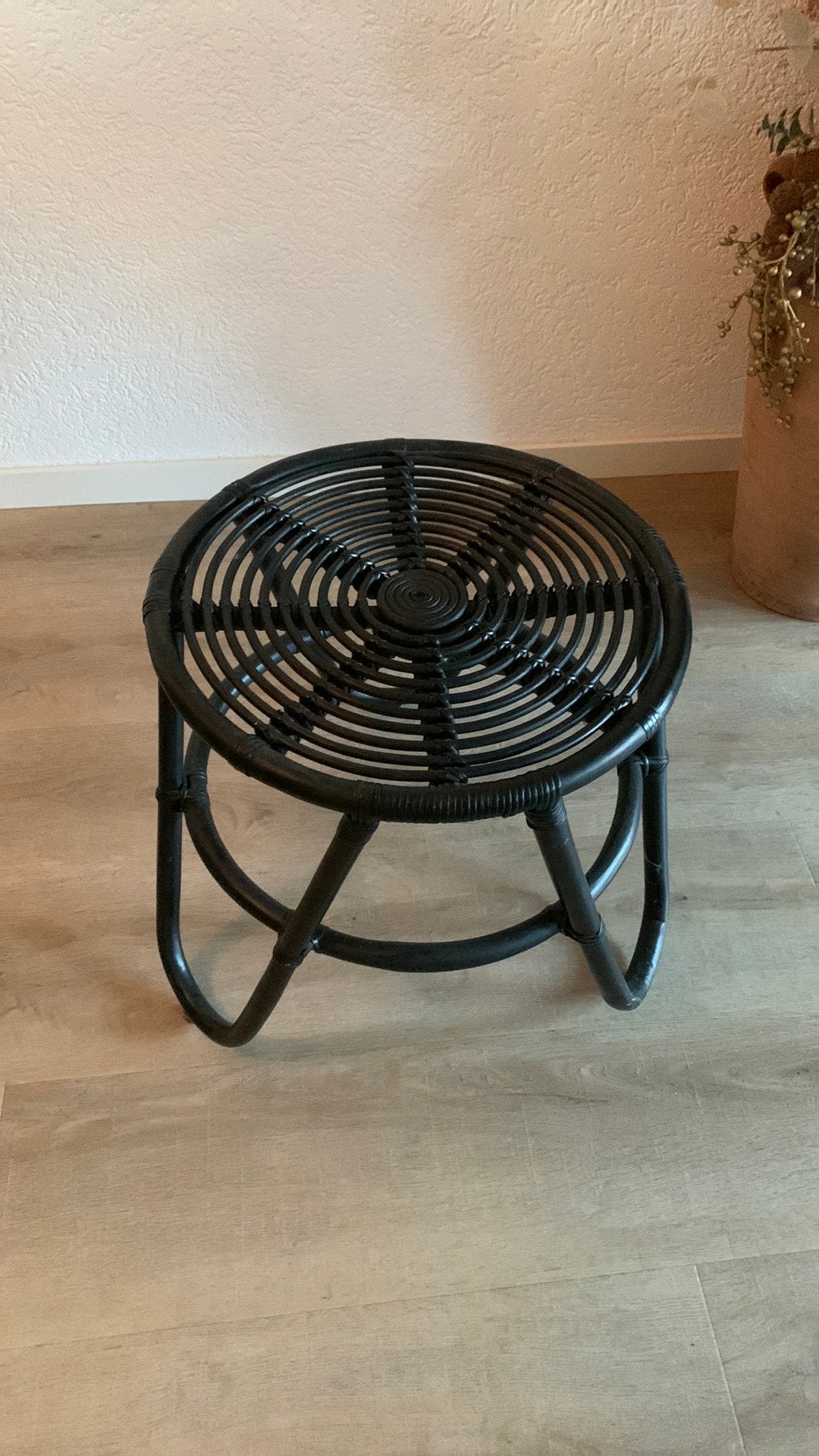 Mooi tafeltje van bamboe, Ophalen, Zo goed als nieuw, Rond, Minder dan 50 cm