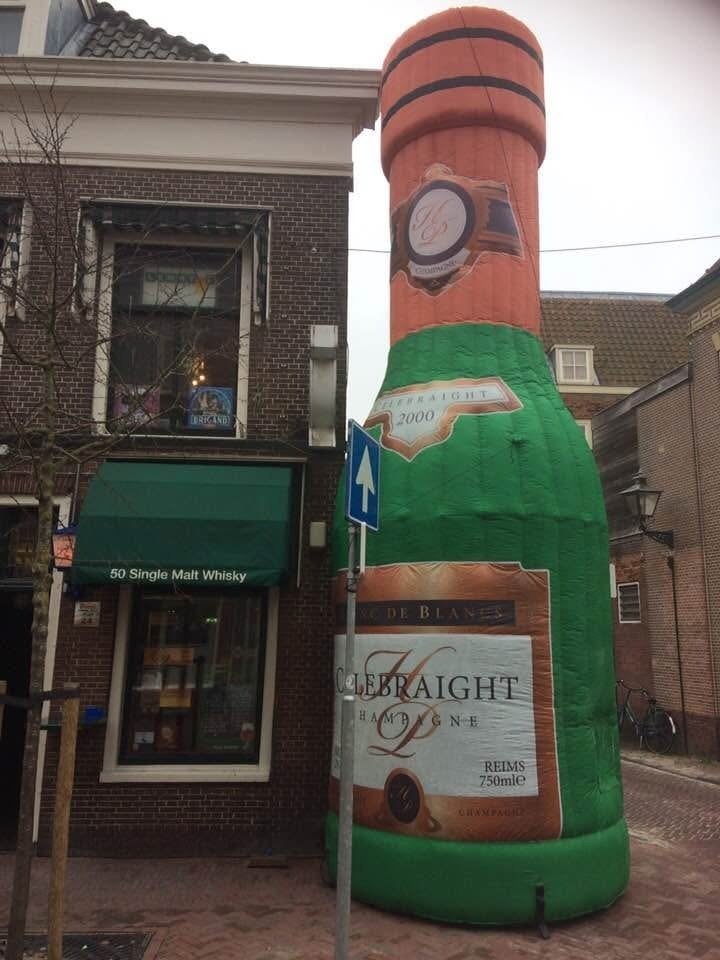 Mega Inflatable Champagne Fles 8 m, Ophalen, Zo goed als nieuw, Feestartikel, Verjaardag
