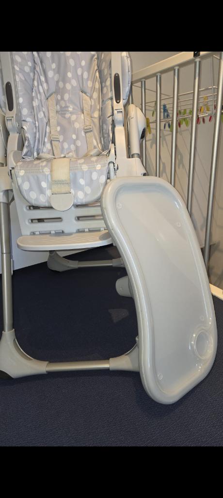 Kinderstoel Chicco polly, Kinderen en Baby's, Kinderstoelen, Ophalen, Zo goed als nieuw, Inklapstoel, Gordel(s)