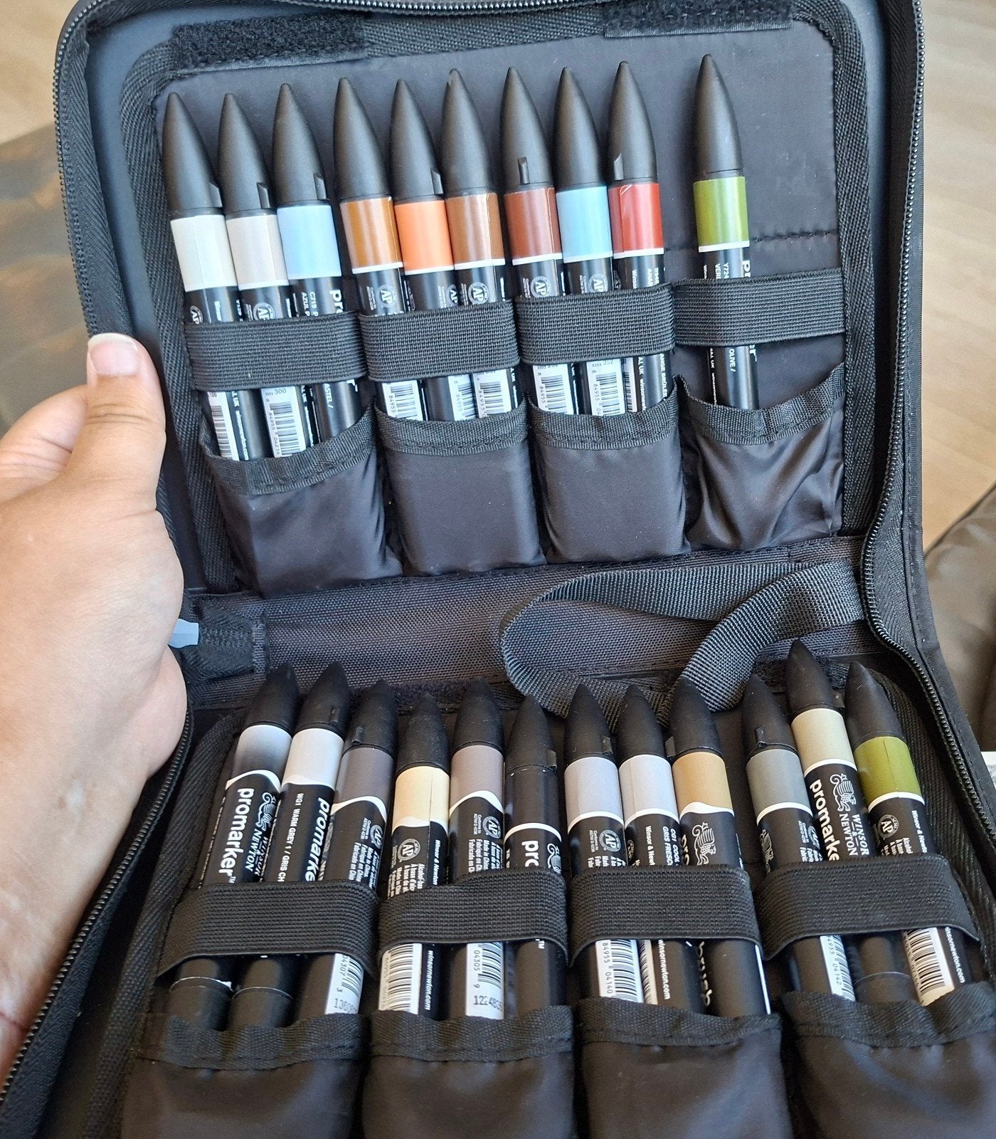 Winsor & Newton Promarker Set met etui - 3 fineliners missen, Hobby en Vrije tijd, Tekenen, Ophalen of Verzenden, Overige typen