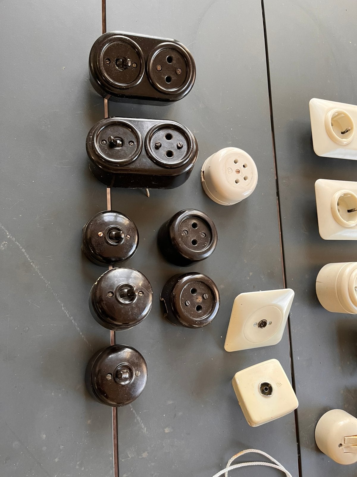 Bakeliet schakelmateriaal, Doe-het-zelf en Verbouw, Elektra en Kabels, Ophalen, Gebruikt