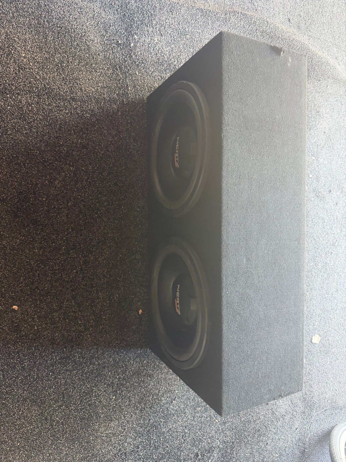 Hertz Subwoofer met Earthquake TNT T1000W/2 Versterker, Ophalen of Verzenden, Gebruikt