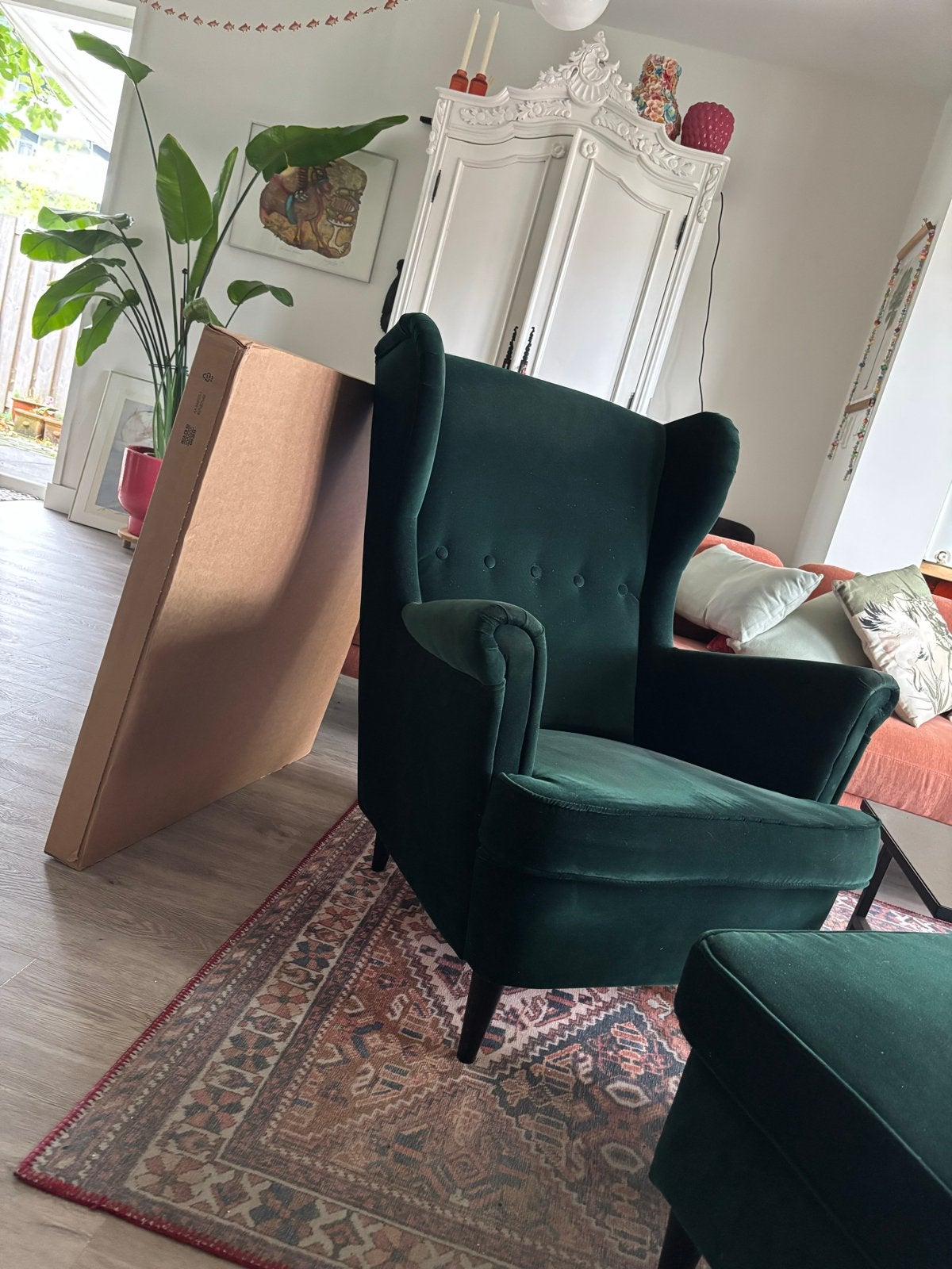 Oorfauteuil met voetenbank - zo goed als nieuw, Huis en Inrichting, Ophalen, Zo goed als nieuw, Stof, 75 tot 100 cm