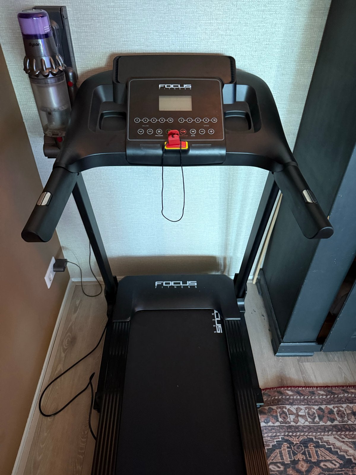 Focus Fitness Jet 4 iPlus Loopband - Zo goed als nieuw, Ophalen, Zo goed als nieuw, Metaal, Loopband