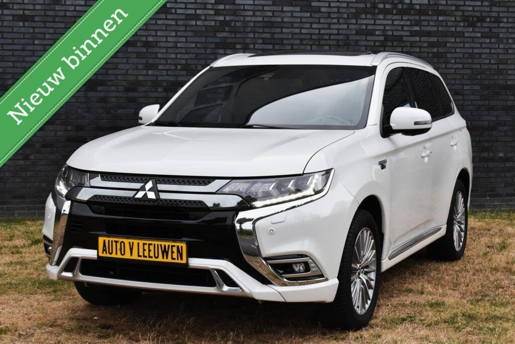 Mitsubishi Outlander 2.4 PHEV Diamand Edition 360º/PANORAMA, Auto's, Automaat, Euro 6, 4 cilinders, Leder