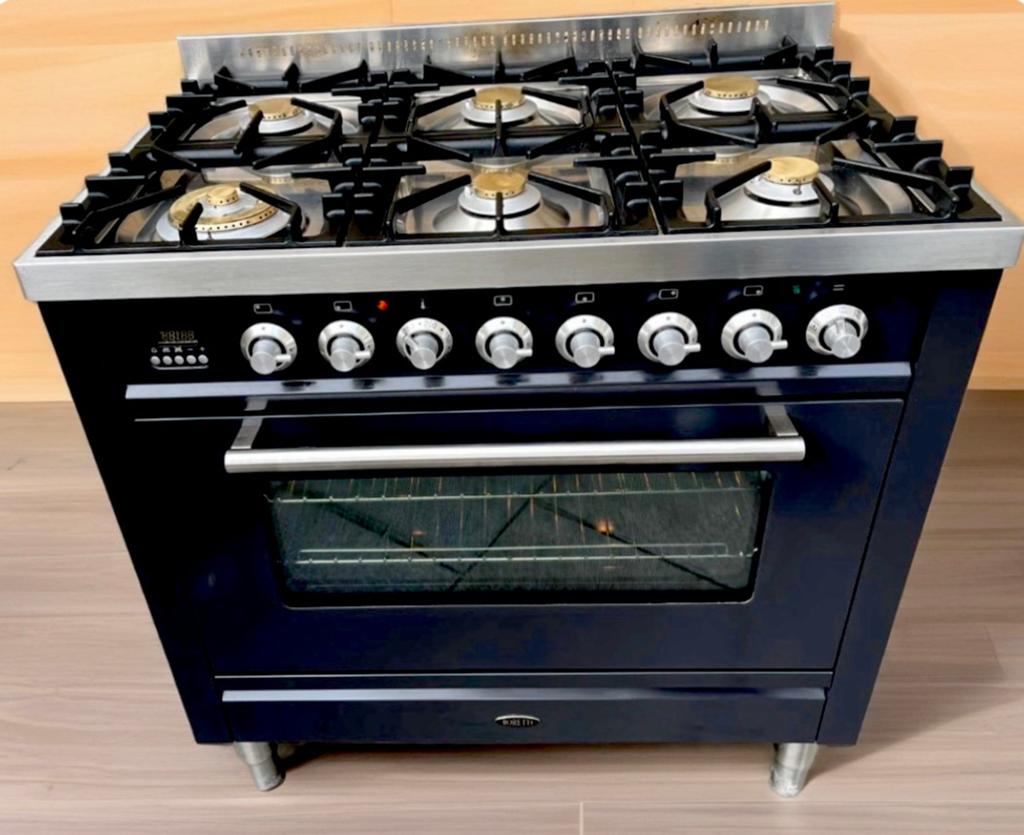 Boretti gasfornuis 6pits,90cm. Zwart, Witgoed en Apparatuur, Fornuizen, Ophalen, Gebruikt, 60 cm of meer, Grill