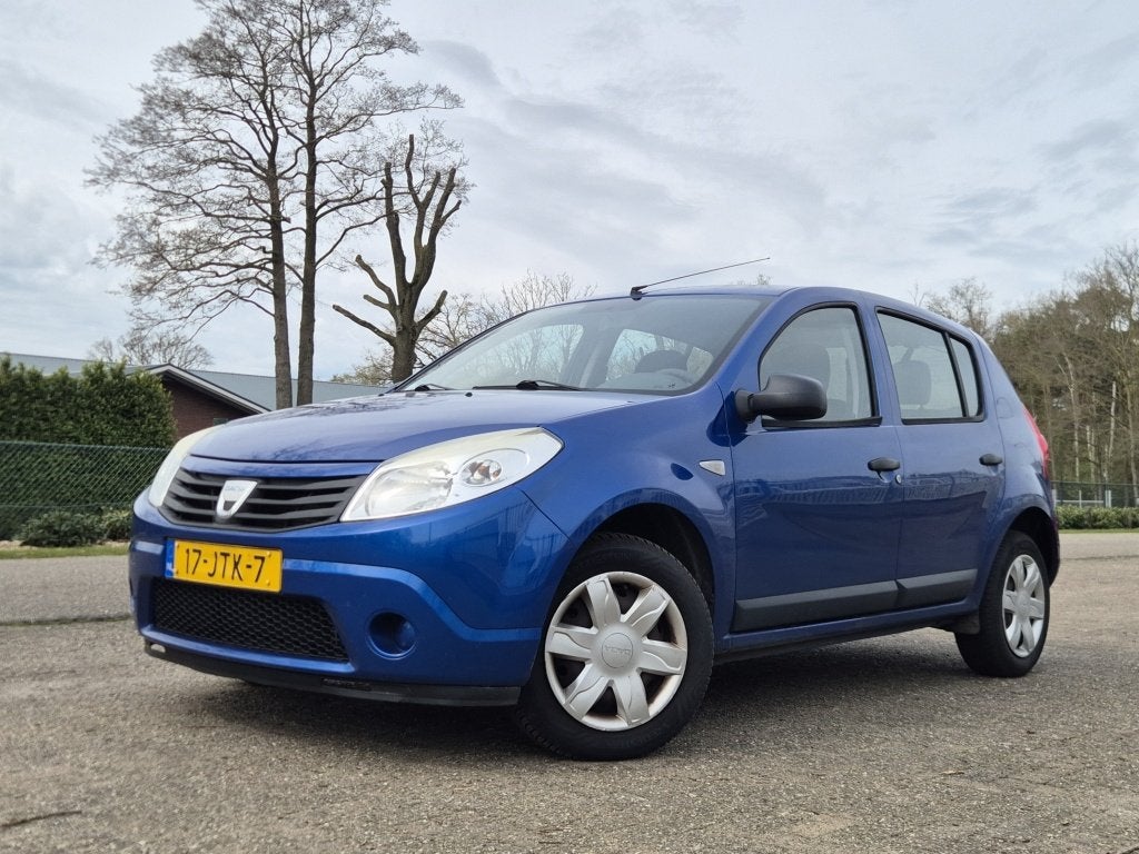 Dacia Sandero 1.2 Ambiance, Airco (bj 2009), Auto's, Dacia, Voorwielaandrijving, Gebruikt, 31 €/maand, Blauw