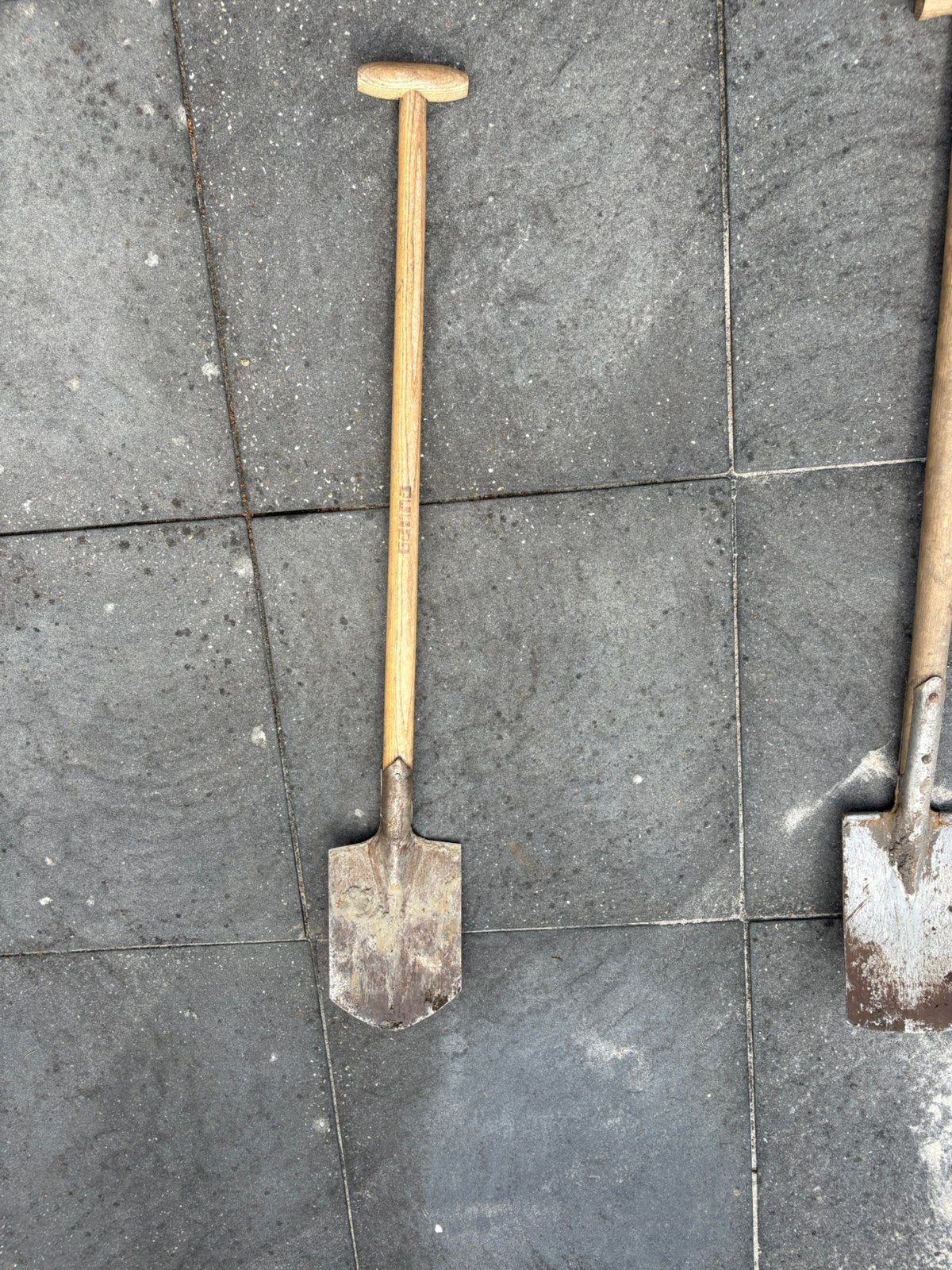 Spade, Tuin en Terras, Ophalen, Zo goed als nieuw