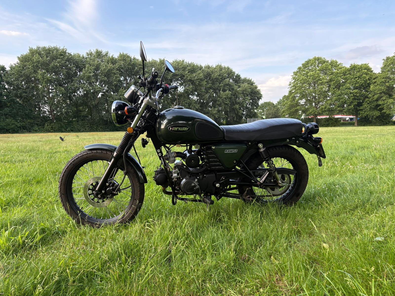 Hanway Raw 50 Cafe Racer stijlvolle 50 cc brommer., Fietsen en Brommers, Brommers | Overige merken, Ophalen, Zo goed als nieuw