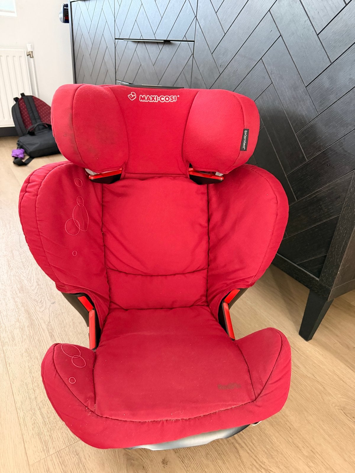 Maxi-Cosi Rodifix - Rood, Kinderen en Baby's, 15 t/m 36 kg, Maxi-Cosi, Gebruikt, Autogordel