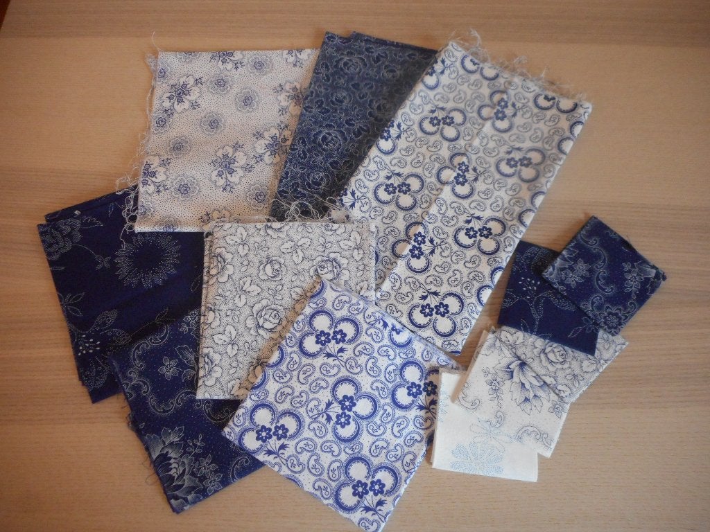 Pakket lapjes stof met thema Hollandse stofjes, blauw wit, Hobby en Vrije tijd, Overige kleuren, Nieuw, Ophalen of Verzenden, 30 tot 120 cm