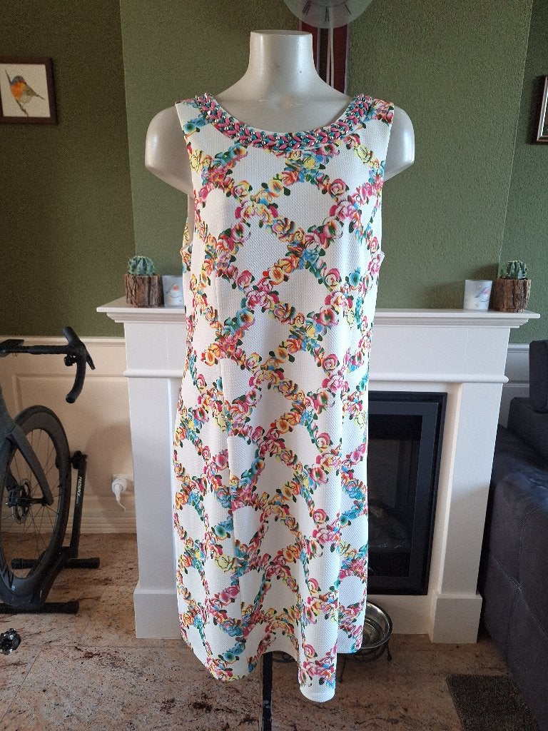 K-Design nieuwe crème gevoerde jurk met bloemen XXL, K-design, Wit, Maat 46/48 (XL) of groter, Ophalen of Verzenden
