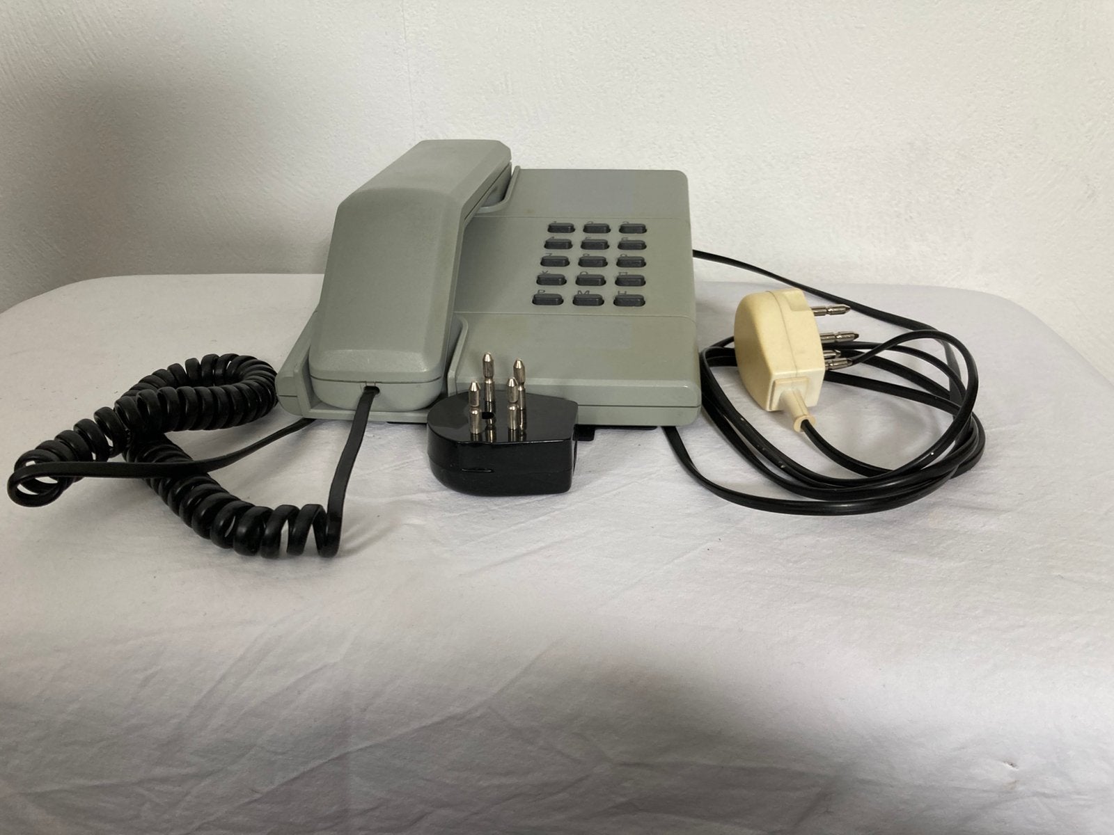 Vintage Telefoon met Druktoetsen - Grijs, Telecommunicatie, Vaste telefoons | Niet Draadloos, Ophalen of Verzenden, Gebruikt