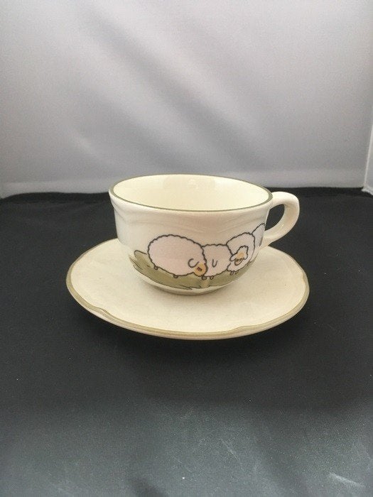 Kop en schotels Schaapjes servies, Info@detagrijn.com, Overige materialen, Overige merken, Nieuw