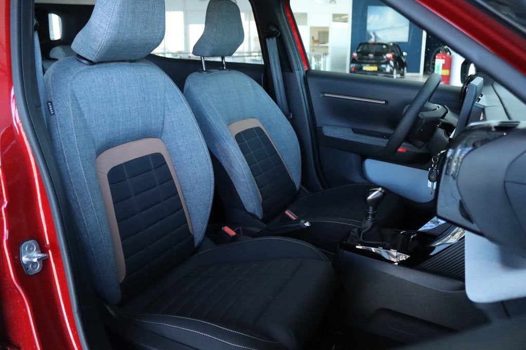 Citroën C3 Aircross 1.2 Turbo 100pk Plus, 12 maanden, Stof, Gebruikt, Euro 6