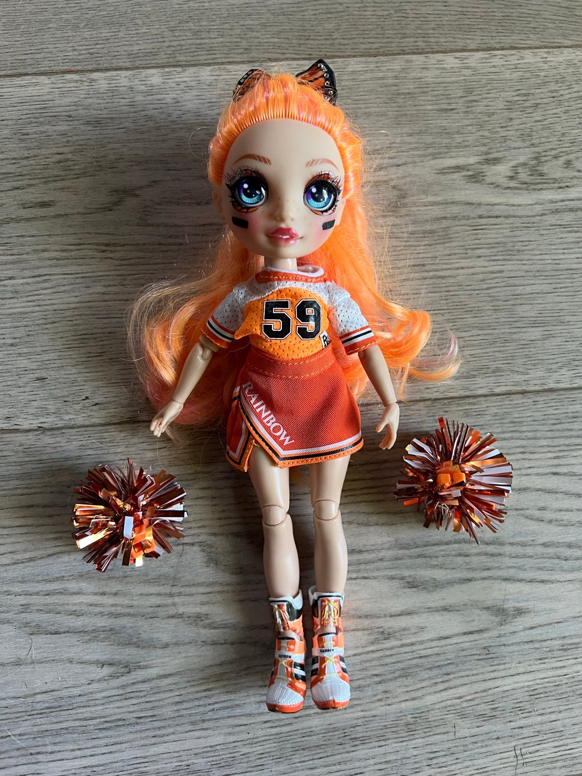 Rainbow High Cheer Poppy Rowan Pop met accessoires, Ophalen of Verzenden, Zo goed als nieuw, Overige typen