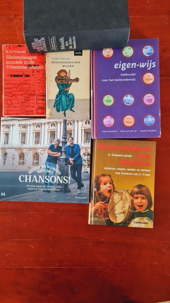Muziekboeken: Geschiedenis, theorie en kinderliedjes, Ophalen of Verzenden