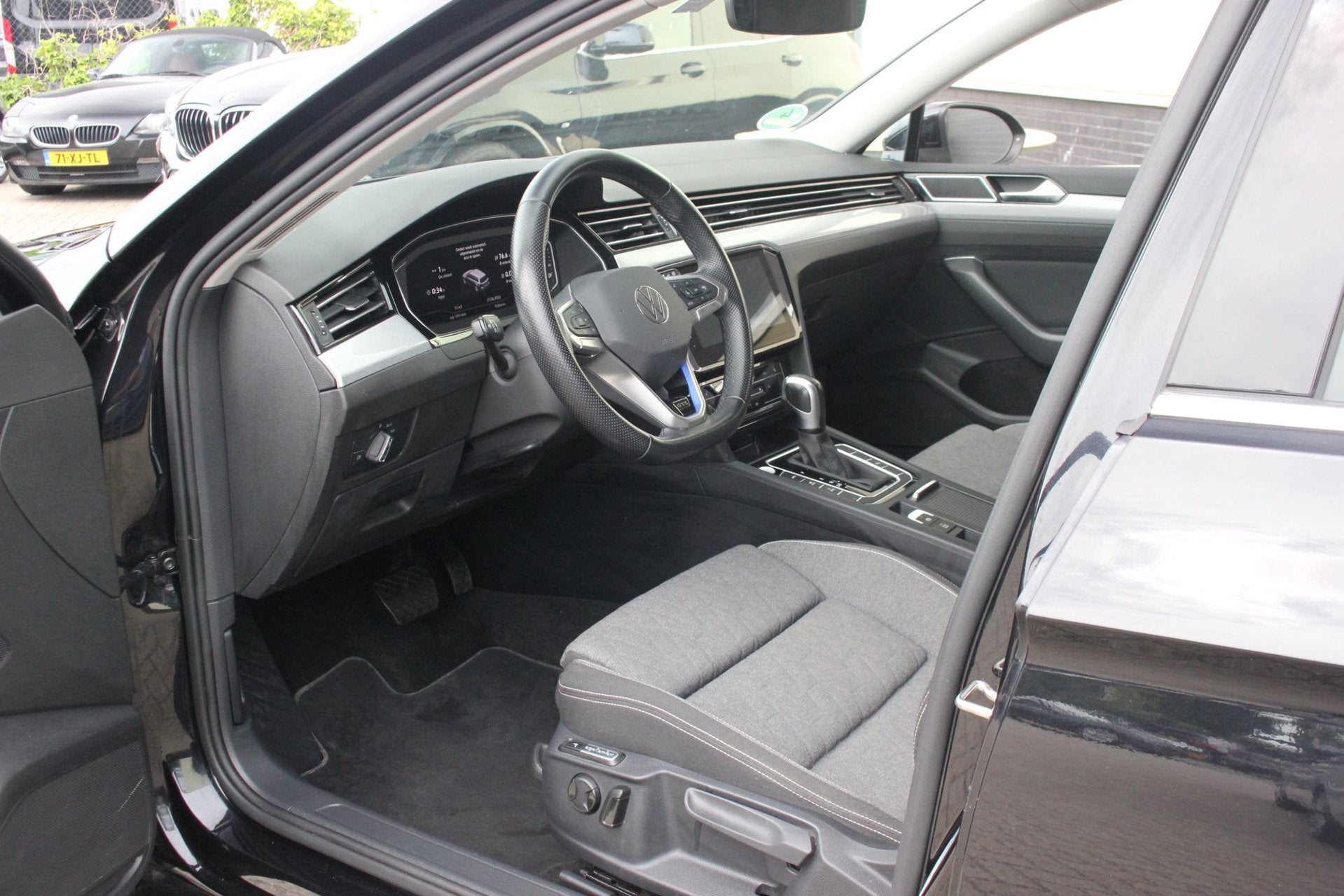 Volkswagen Passat Variant 1.4 TSI GTE Business | Trekhaak |, Dealer onderhouden, Stof, Gebruikt, 4 cilinders