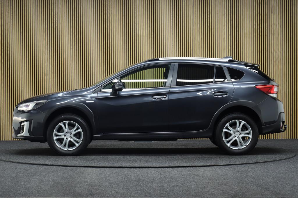Subaru XV 2.0i e-BOXER Luxury AWD | Adaptive-cruise | Trekha, 12 maanden, Zwart, 4 cilinders, Origineel Nederlands