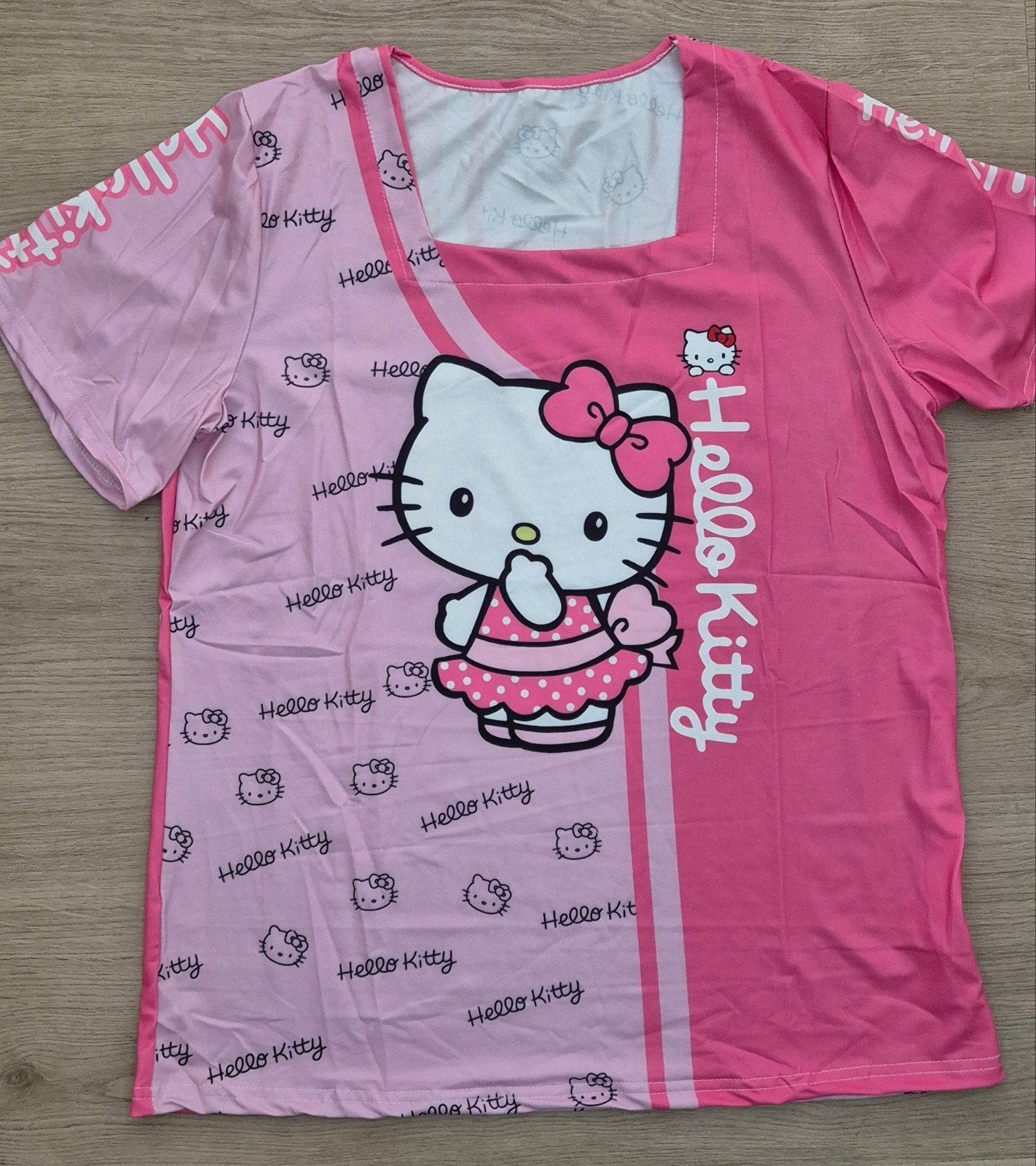 hello kitty t shirt maat S/M nieuw!!, Ophalen of Verzenden, Nieuw, Roze