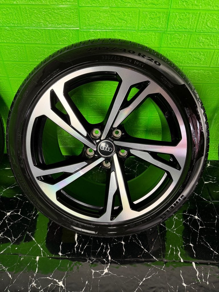 Originele Audi E-Tron GT RS velgen 20” Pirelli zomer set 7mm, Niet ingevuld, Gebruikt, 285 mm, Banden en Velgen