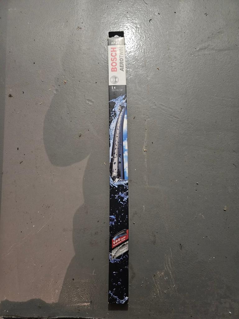 2x Bosch Aerotwin ruitenwisser AP 28 U (700mm/28"), Ophalen of Verzenden, Nieuw, Opel