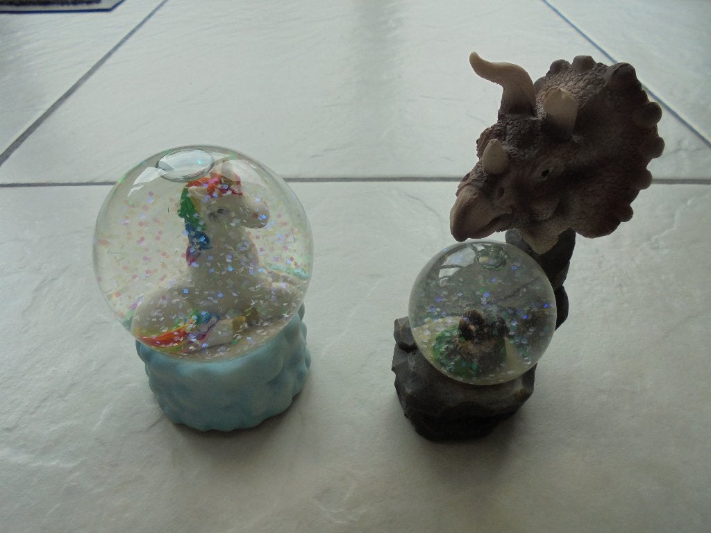 sneeuwbol snowglobe 2 stuks, Ophalen of Verzenden, Zo goed als nieuw, Overige typen