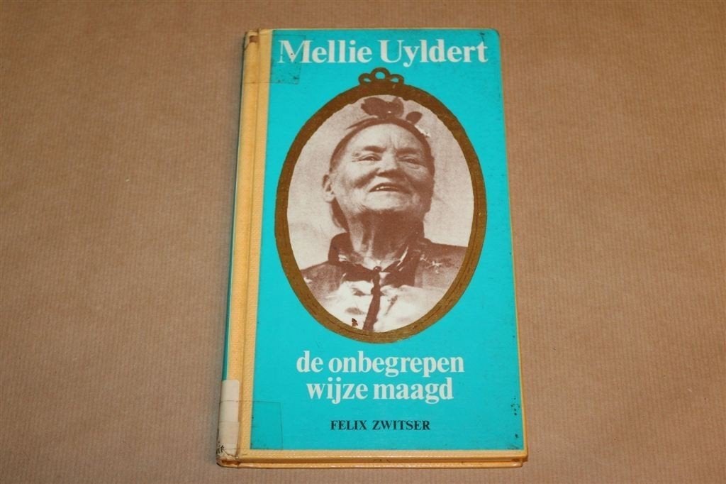 Mellie Uyldert — Analyse van haar Denkbeelden, Astrologie, Ophalen of Verzenden, Gelezen, Overige onderwerpen, Achtergrond en Informatie