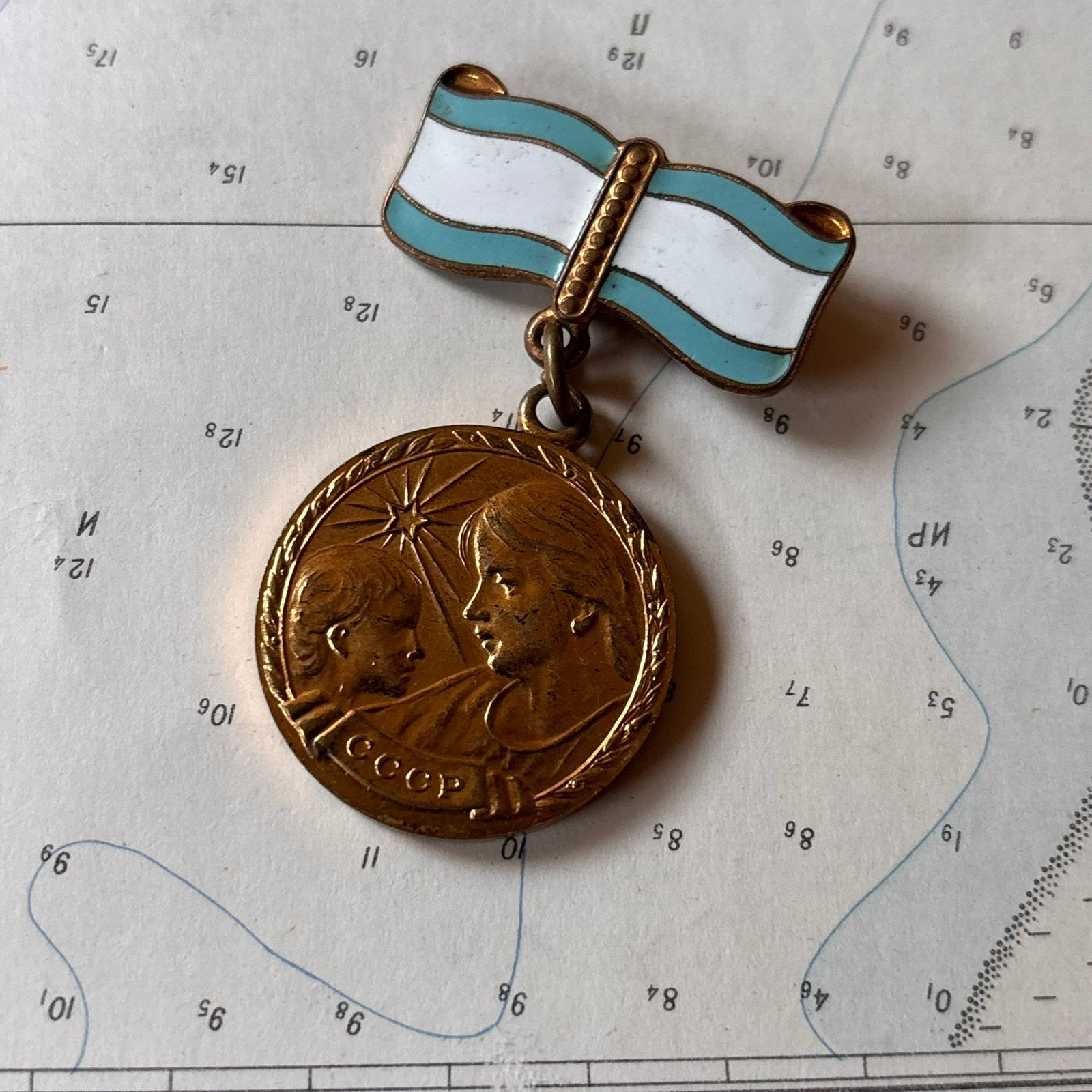 Originele Sovjet Moederschapsmedaille 2e Klasse (Медаль …, Verzamelen, Militaria | Algemeen, Ophalen of Verzenden, Landmacht, Duitsland