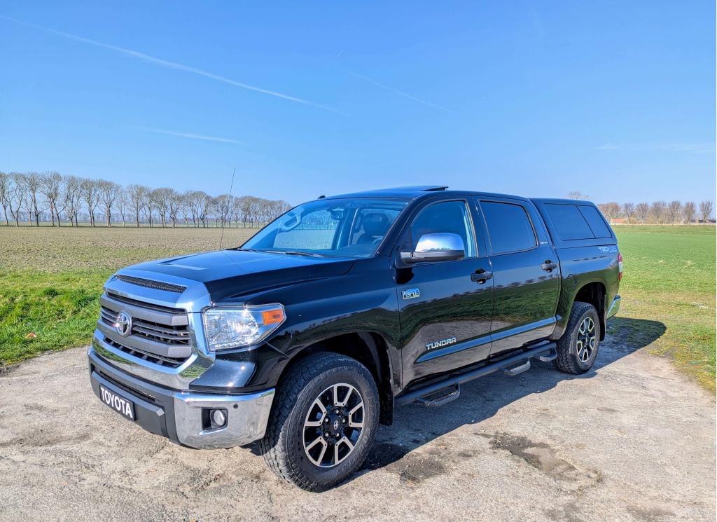 Toyota Tundra 5.7 V8 CrewMax 4x4 LPG 2015 Pick Up Euro 6, Auto's, Automaat, Stoelverwarming, Zwart, Leder