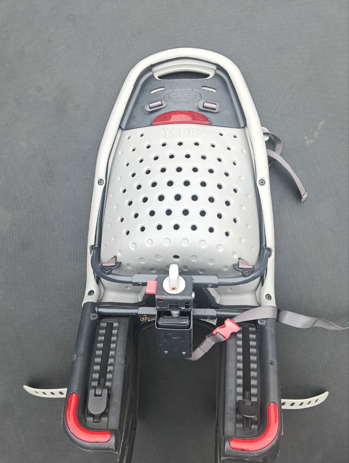 Yepp fietsstoeltje achterop, grijs, Ophalen, Achterzitje, Yepp, 9 t/m 36 kg