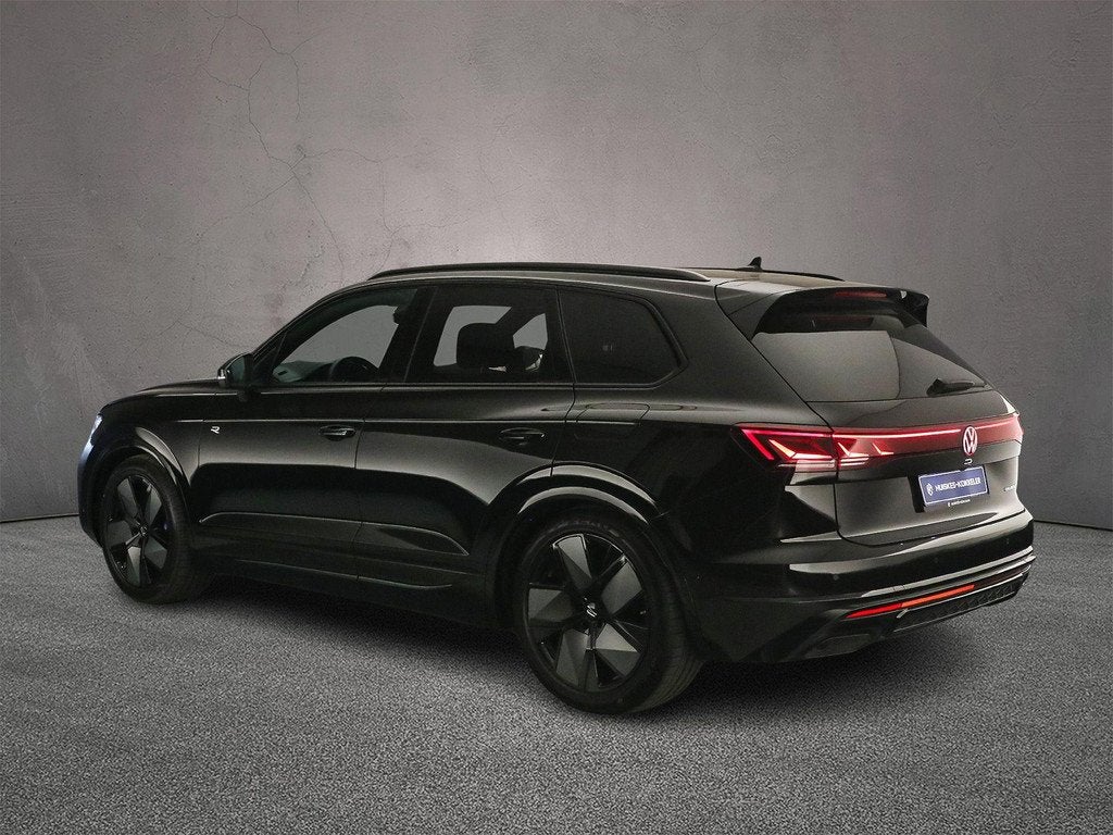 Volkswagen Touareg R Edition 3.0 TSI eHybrid 462pk Tiptronic, Auto's, Volkswagen, Automaat, 14 kWh, Gebruikt, 2995 cc