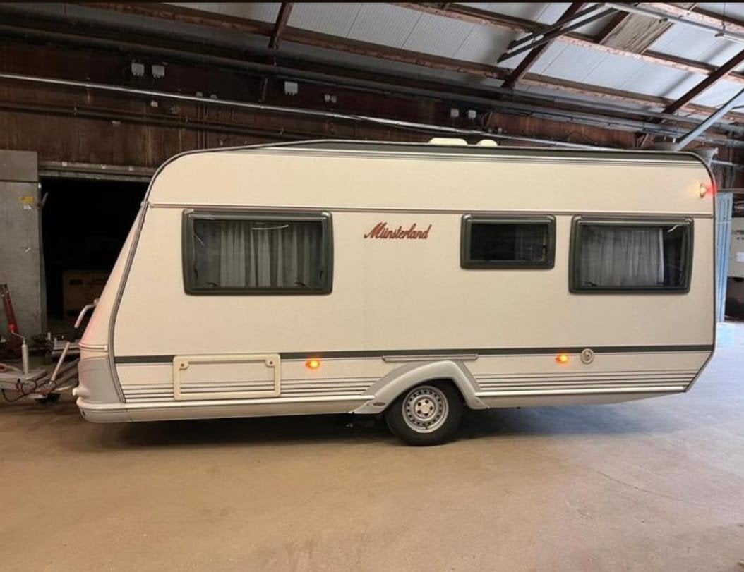 te koop mooie LMC tour caravan, Rondzit, Frans bed, Particulier, LMC en Münsterland