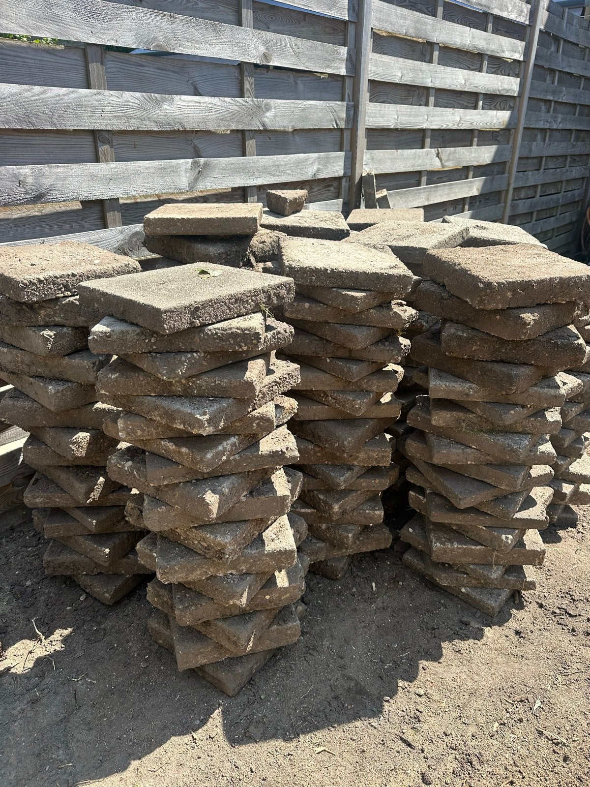 GRATIS Gebruikte terrastegels mix - 30x30 cm (Nieuwegein), Ophalen, Gebruikt, 10 m² of meer, Beton