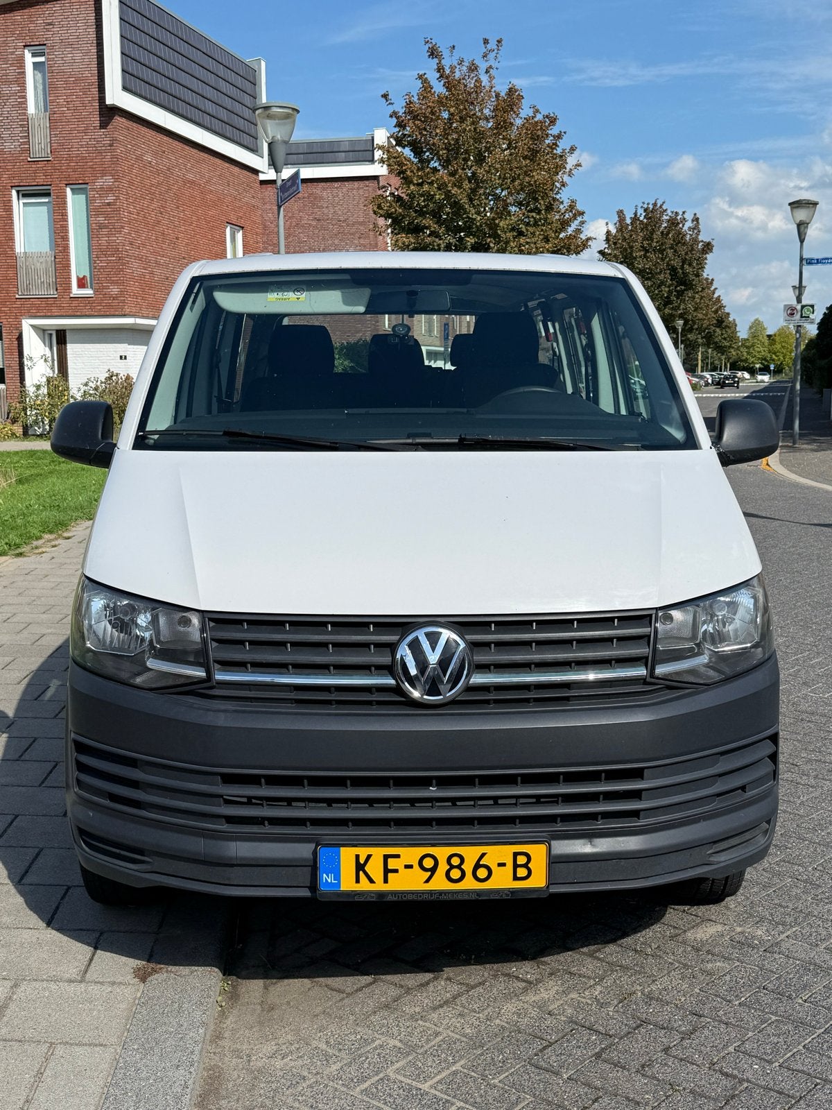 VW Transporter 9 persoons 2.0 TDI 62KW 2016 Kombi, Auto's, Voorwielaandrijving, 255 €/maand, 1794 kg, Wit