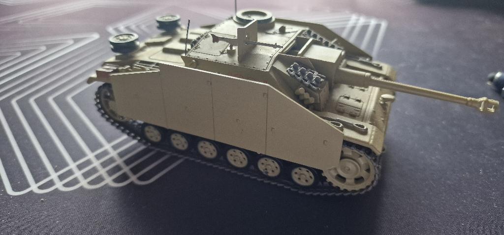 Stug III 1/43 tank, Ophalen of Verzenden, Zo goed als nieuw