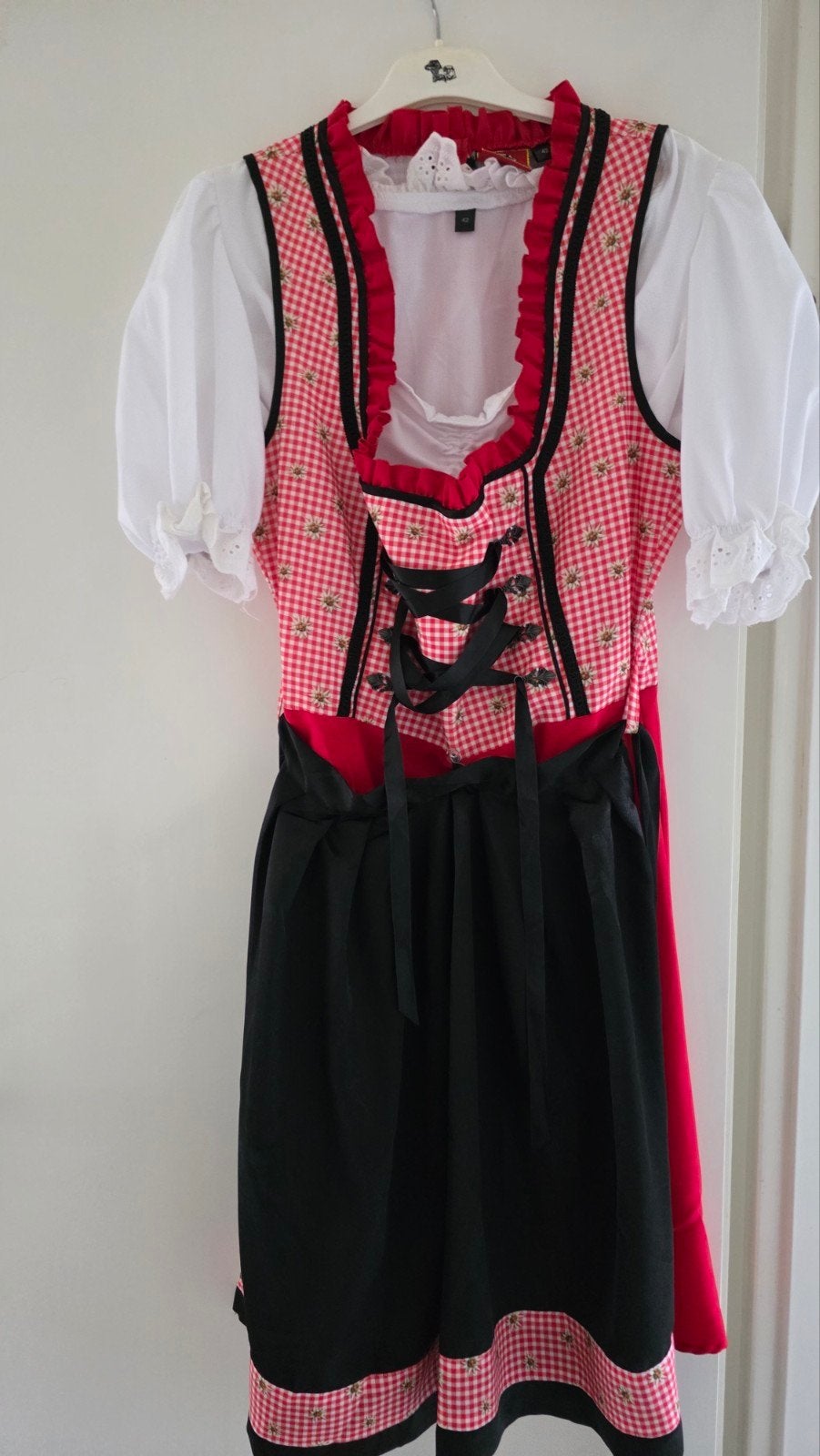 Dirndl jurk met schort en bloesje - Oktoberfest kleding, Ophalen of Verzenden, Zo goed als nieuw, Maat 38/40 (M), Overige thema's