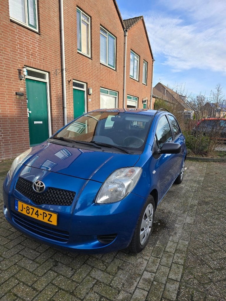 Toyota Yaris 1.0 12V Vvt-i 5DR Terra 2007 Blauw, Voorwielaandrijving, 40 €/maand, Blauw, Handgeschakeld