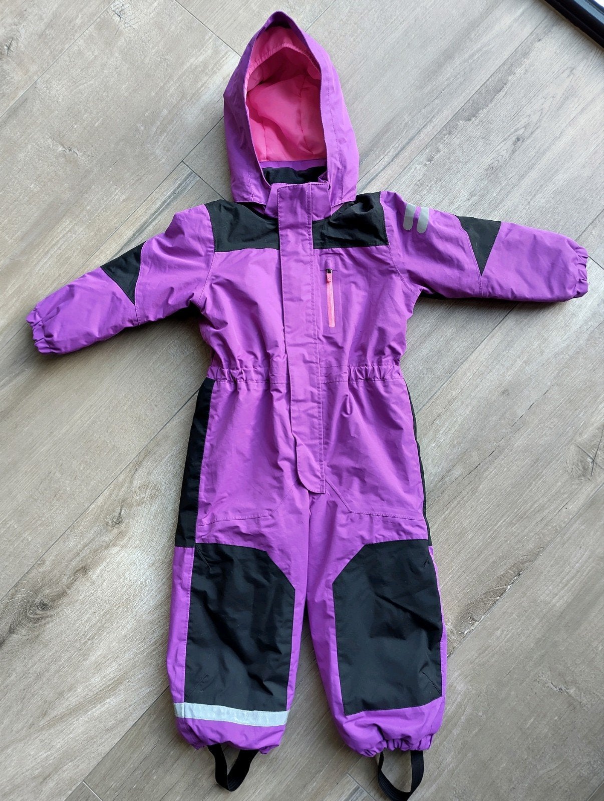 H&M Sport skipak maat 104, H&M Sport, Overige typen, Jongen of Meisje, Ophalen of Verzenden