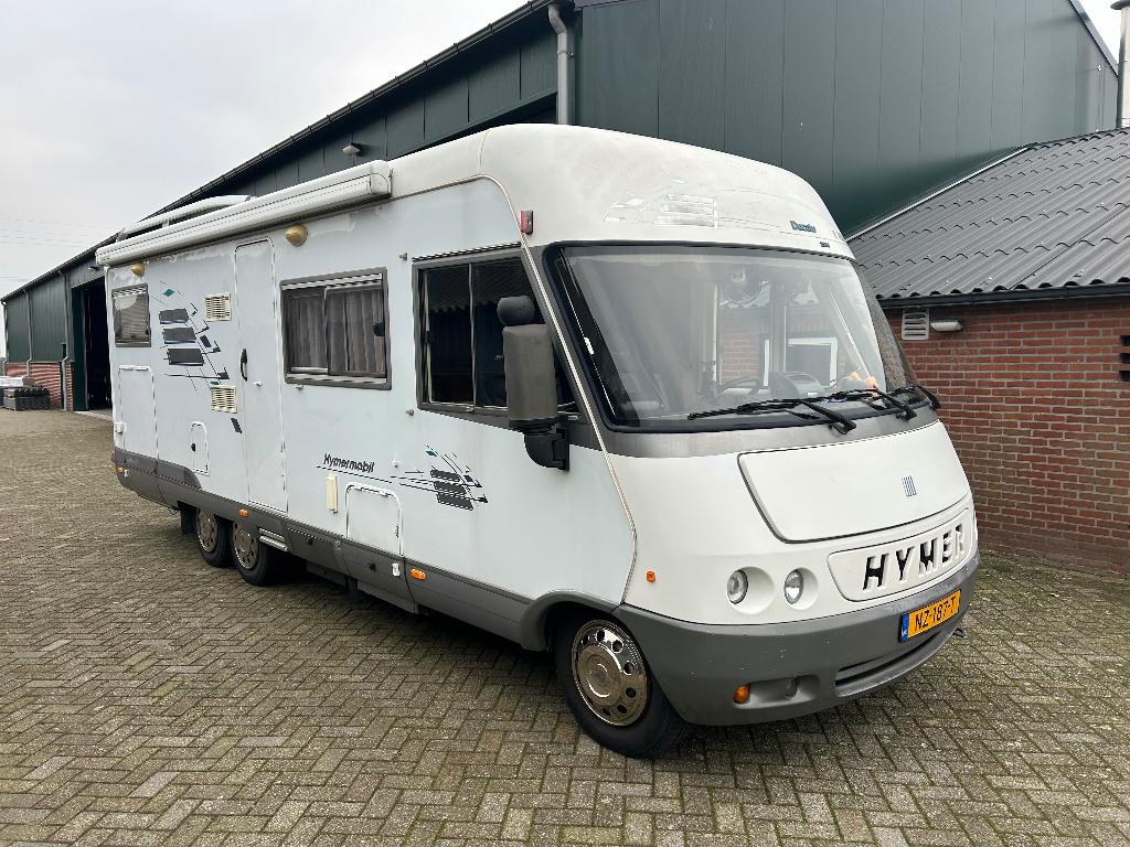 Hymer E 700, Caravans en Kamperen, Campers, Integraal, Rookmelder, Ringverwarming, Fiat