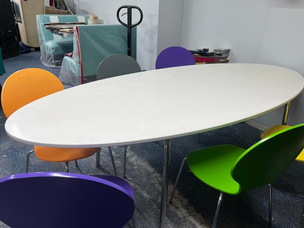 Ovale tafel met 6 stoelen, Ophalen of Verzenden, Zo goed als nieuw
