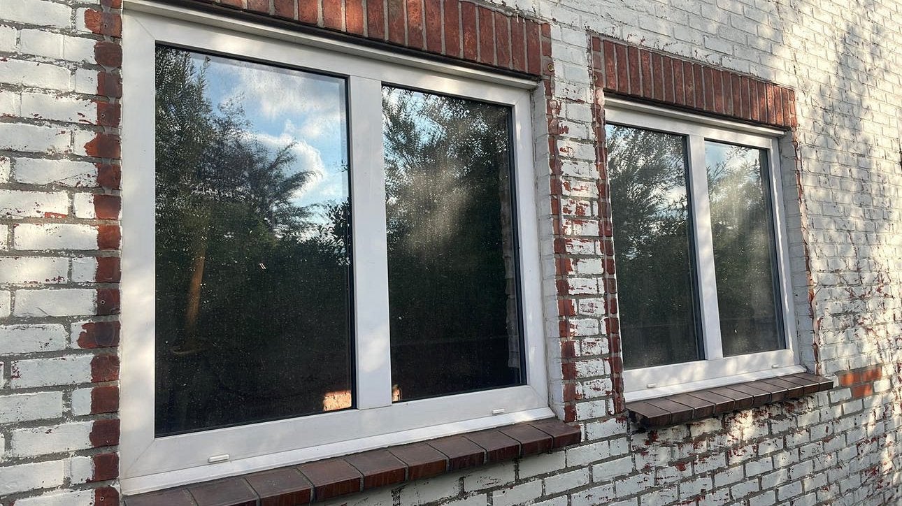 2x PVC ramen van 100x115, Doe-het-zelf en Verbouw, Kozijnen en Schuifpuien, Kunststof, Gebruikt, Raamkozijn, Inclusief glas