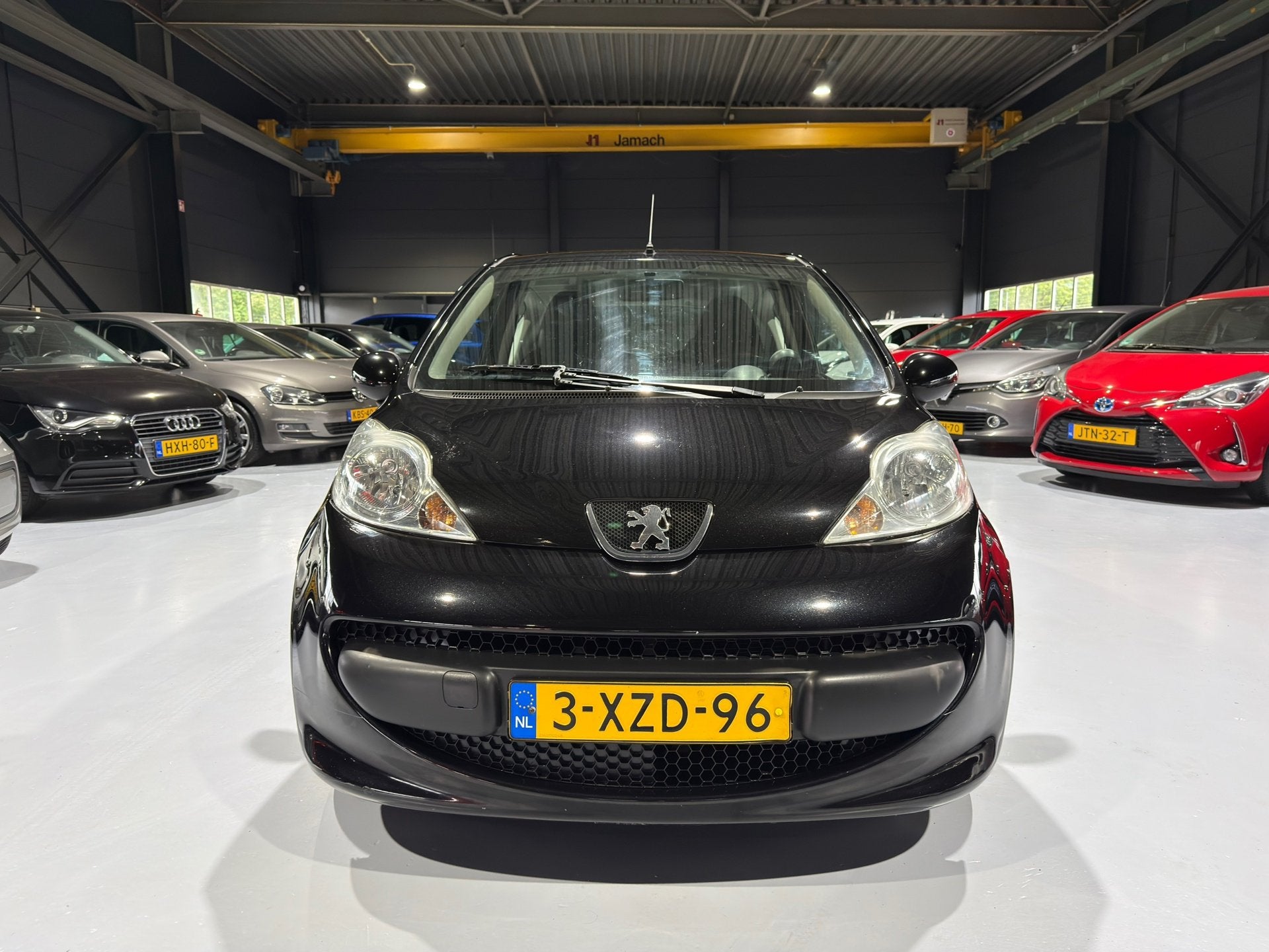 Peugeot 107 1.0-12V XS Automaat | Airco | Elektr. Ramen, Stof, Gebruikt, Bedrijf, Grijs